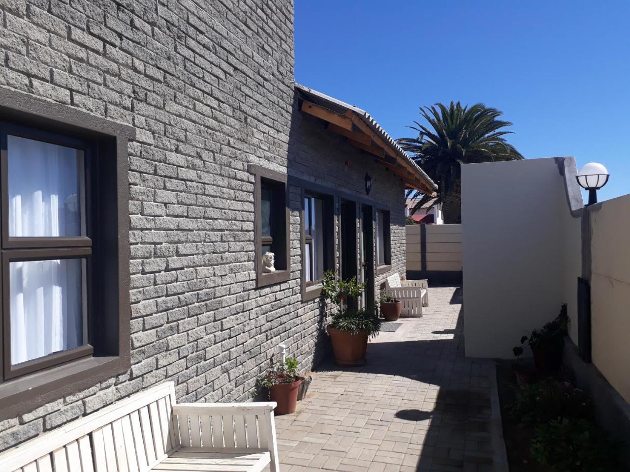 La Casetta Bed & Breakfast Swakopmund Exteriör bild